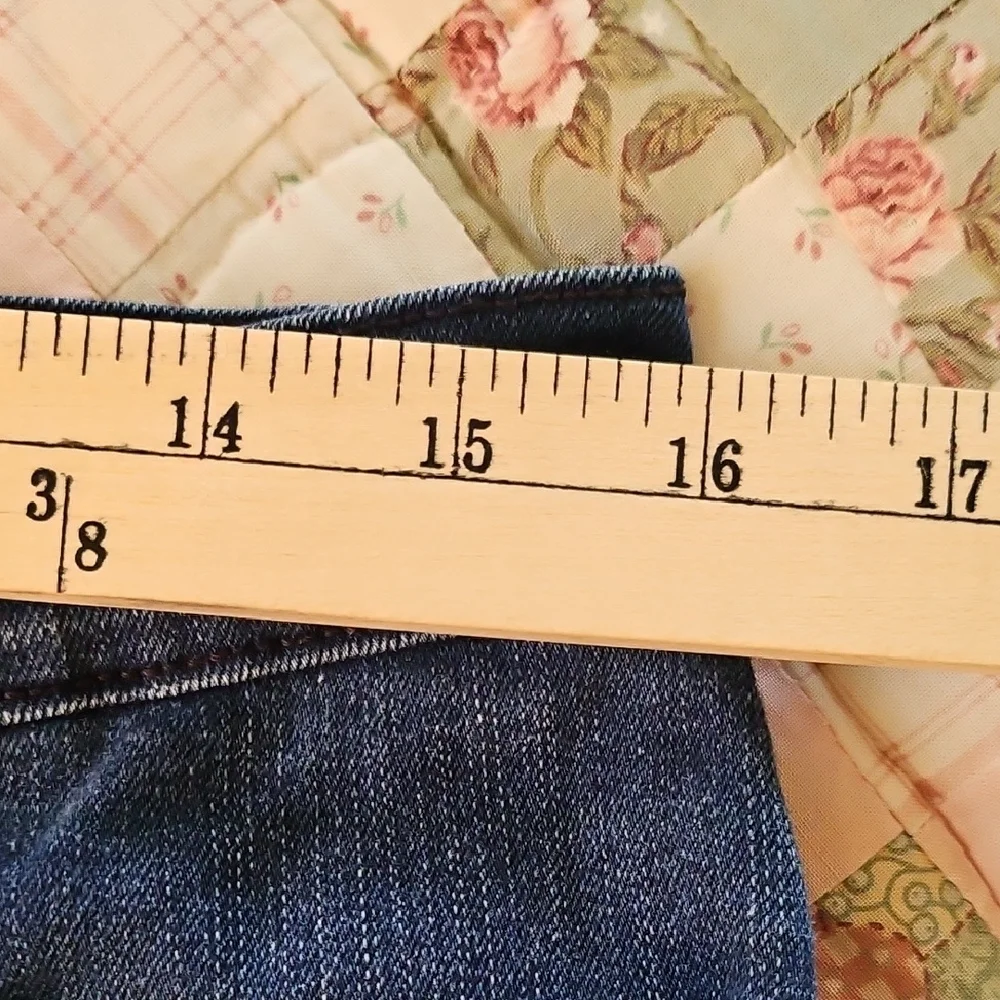 Gloria Vanderbilt Dark Wash Amanda Capri - Picture 6 of 8